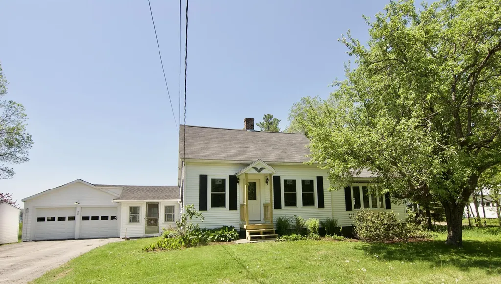 958 E Madison Road Madison ME 04950