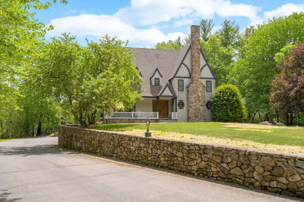 126 Westview Drive Sanford ME 04073
