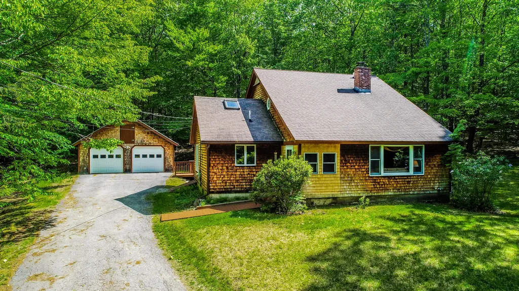 225 Chase Road Readfield ME 04355