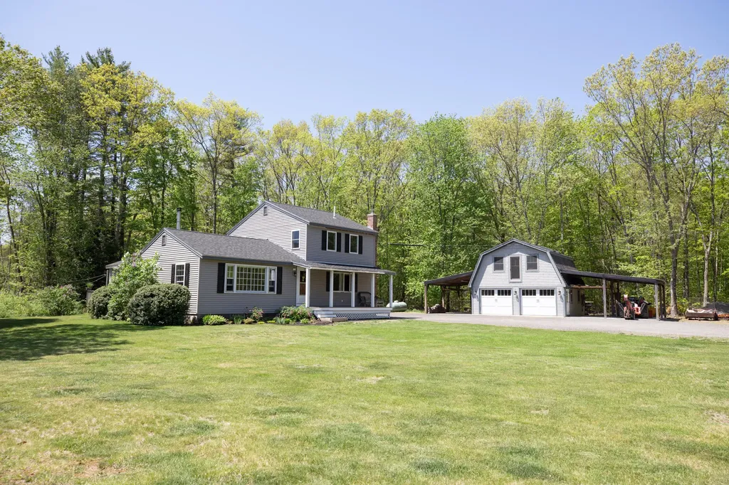 1063 Meetinghouse Road Wells ME 04090