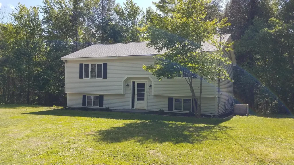 207 Belfast Road Albion ME 04910