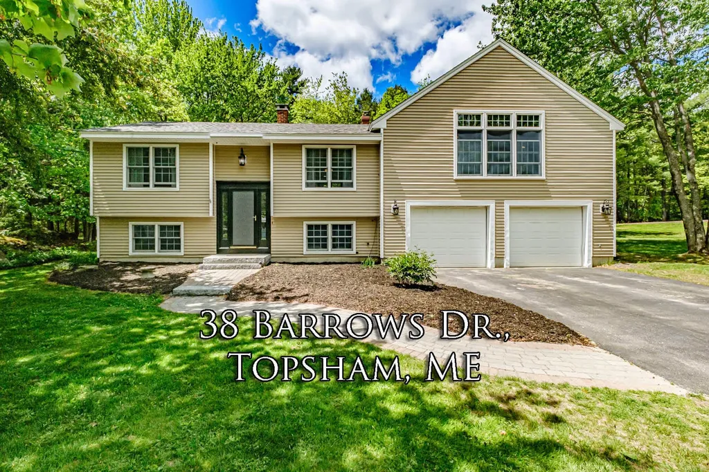 38 Barrows Drive Topsham ME 04086