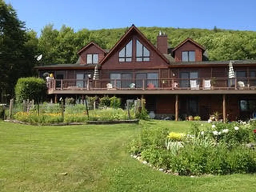 153 Heather Hill Road Lincolnville ME 04849
