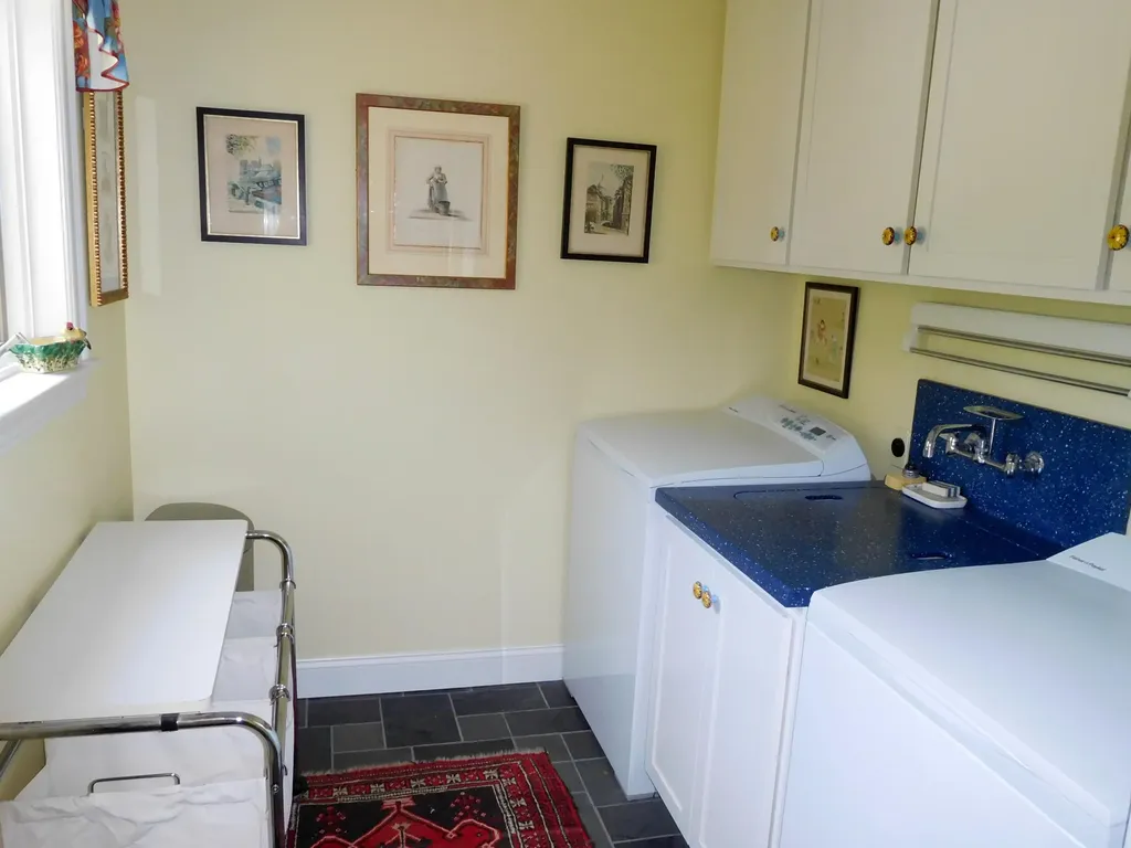31 Mountain Road Minot ME 04258