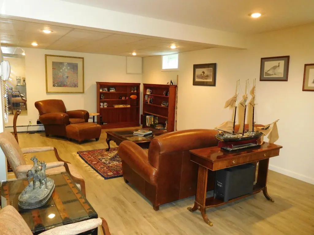 31 Mountain Road Minot ME 04258