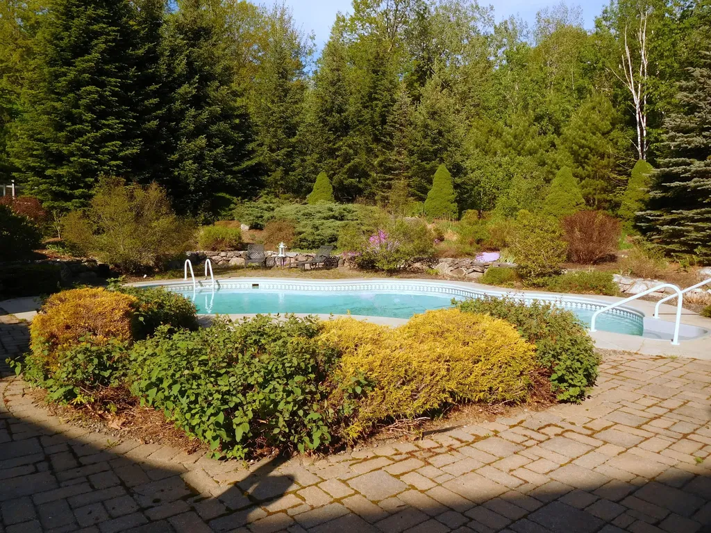 31 Mountain Road Minot ME 04258