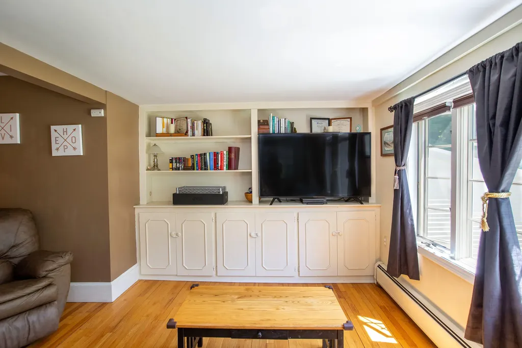 76 Fairview Avenue Augusta ME 04330