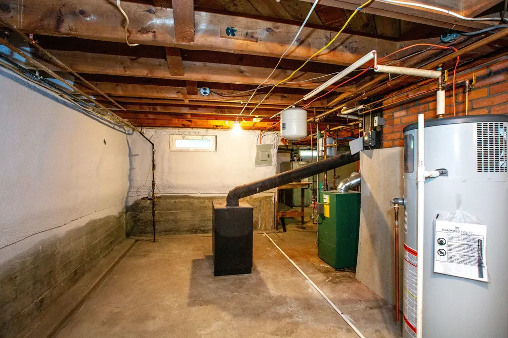 76 Fairview Avenue Augusta ME 04330