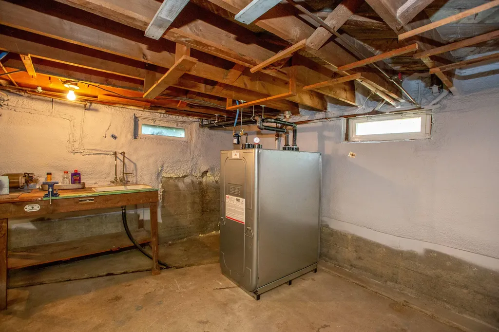 76 Fairview Avenue Augusta ME 04330