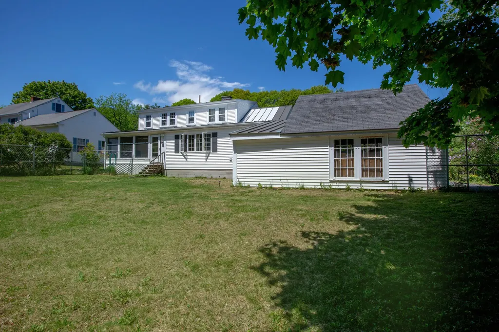 76 Fairview Avenue Augusta ME 04330