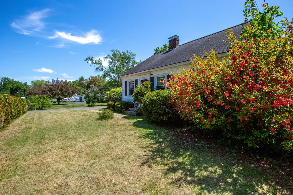 76 Fairview Avenue Augusta ME 04330