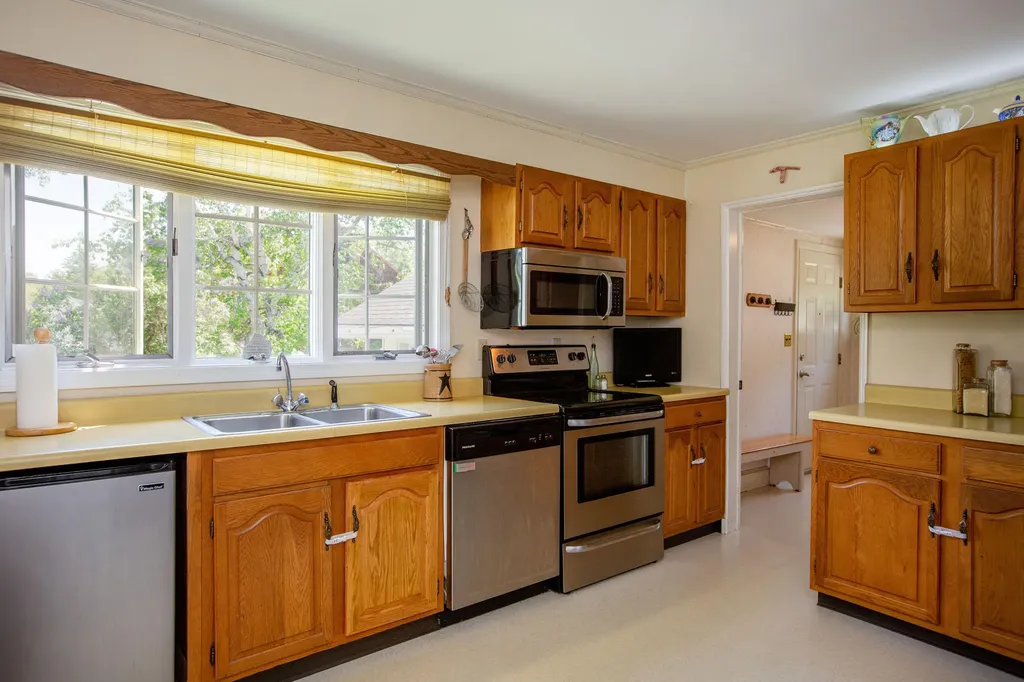 76 Fairview Avenue Augusta ME 04330
