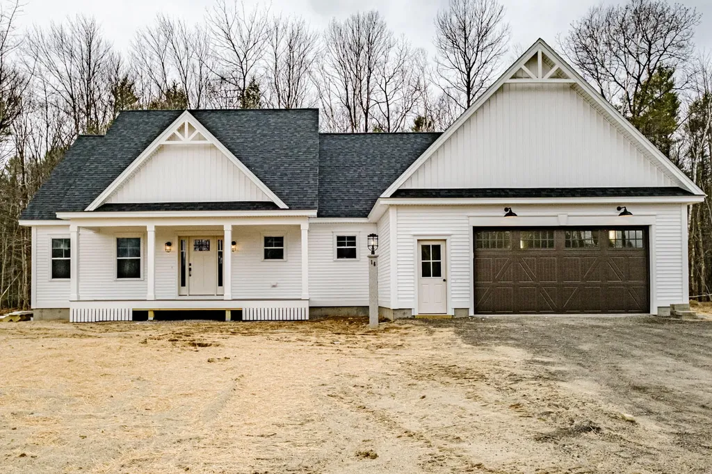 6 Theresa Masse Lane Scarborough ME 04074