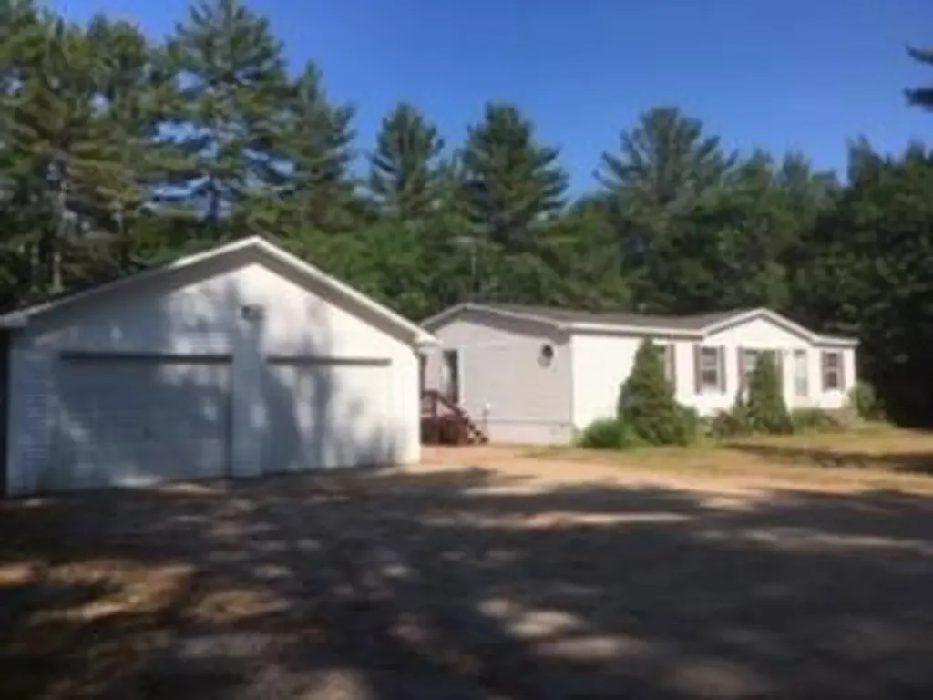 229 Skeetfield Road Oxford ME 04270