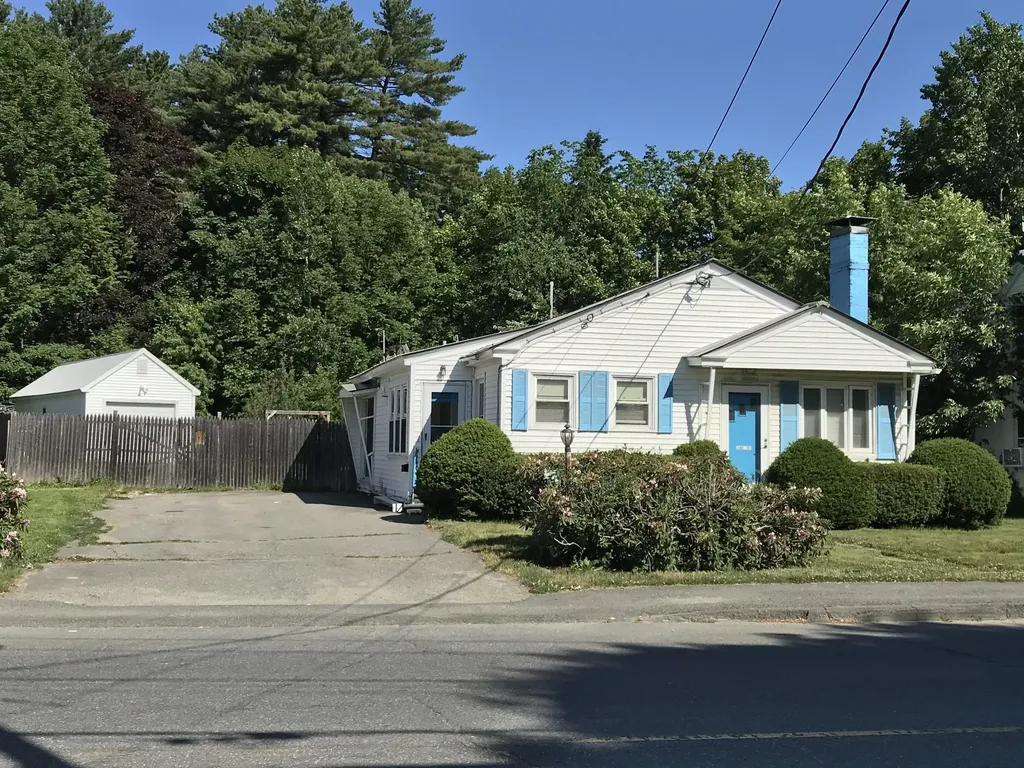 154 1st Rangeway Waterville ME 04901
