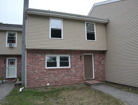 40 Millbrook Lane Auburn ME 04210