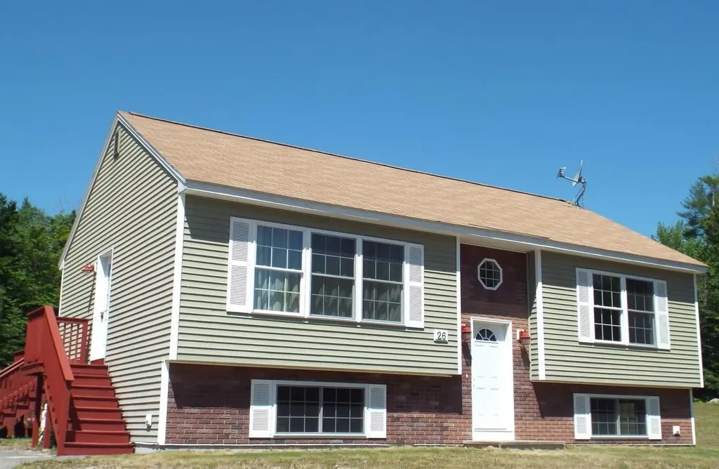 26 Sunrise Street Standish ME 04084