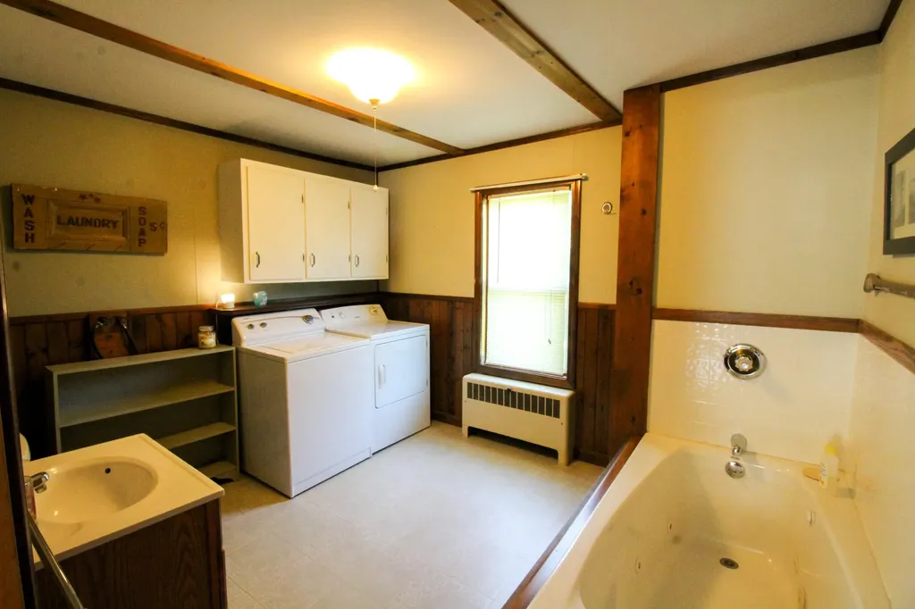 1119 Kenduskeag Avenue Bangor ME 04401