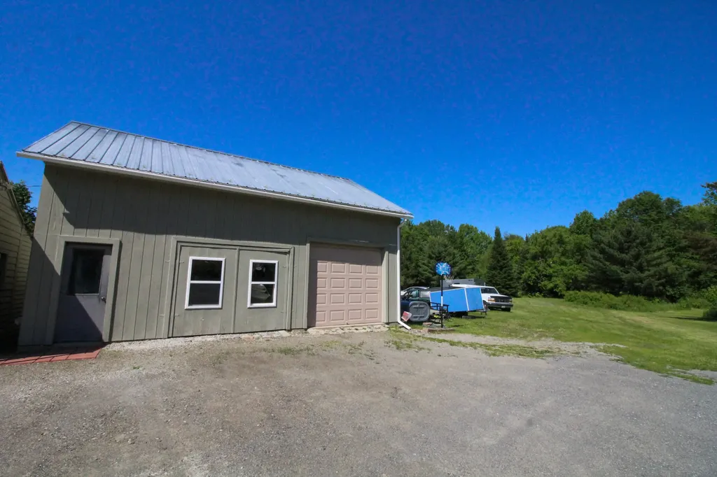 1119 Kenduskeag Avenue Bangor ME 04401