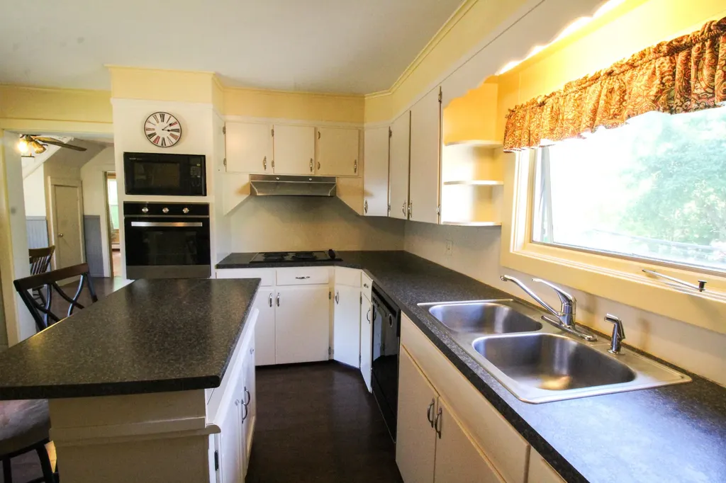 1119 Kenduskeag Avenue Bangor ME 04401