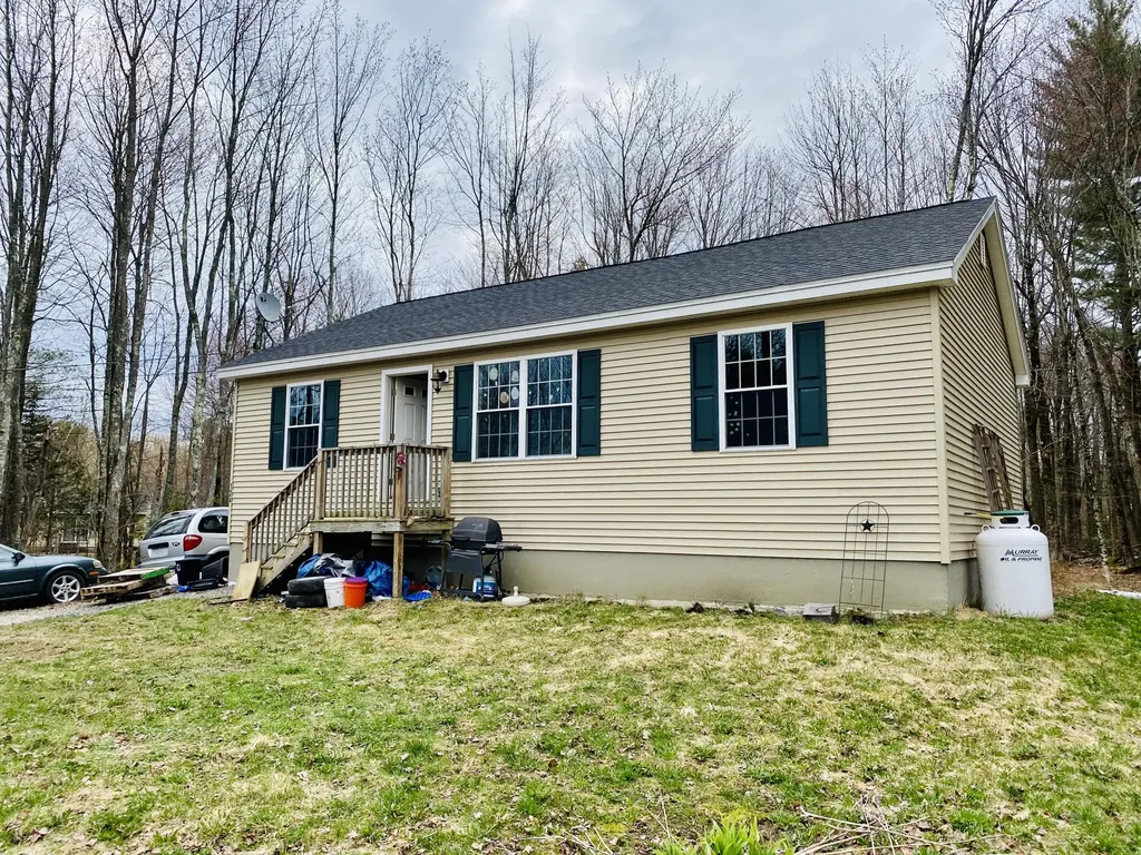 124 Anderson Road Monmouth ME 04259