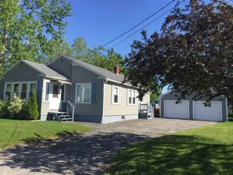 31 Hildreth Street Old Town ME 04468