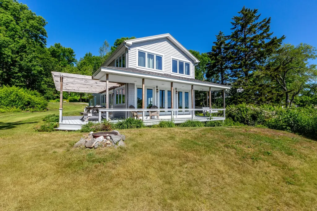 47 Schooner Landing Harpswell ME 04079