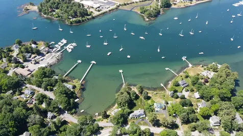 2 Old Ferry Lane Kittery ME 03909