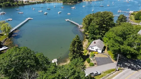 2 Old Ferry Lane Kittery ME 03909