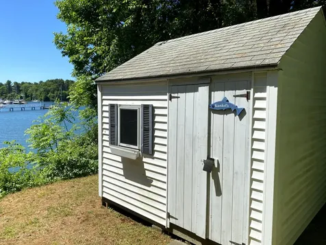 2 Old Ferry Lane Kittery ME 03909