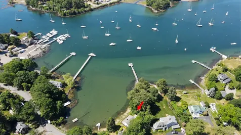 2 Old Ferry Lane Kittery ME 03909