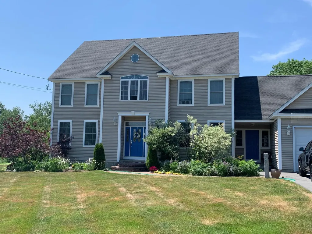 21 Longmeadow Drive Veazie ME 04401