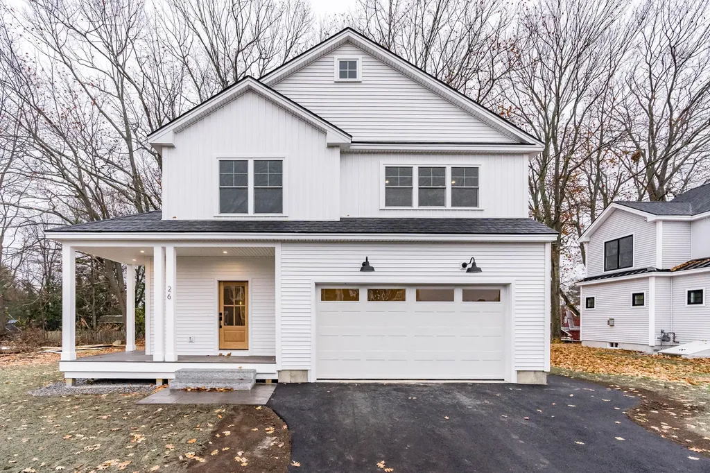 26 Abner Lane Portland ME 04103