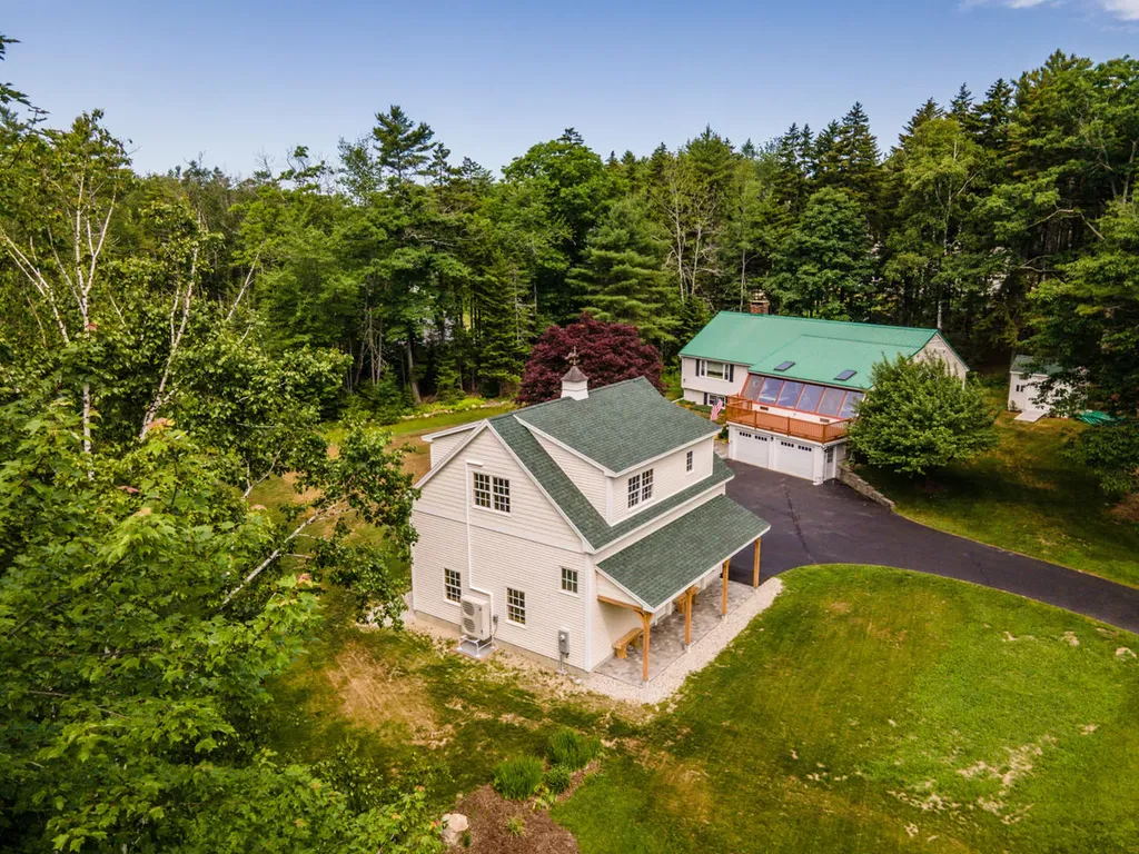 185 Flying Point Road Freeport ME 04032