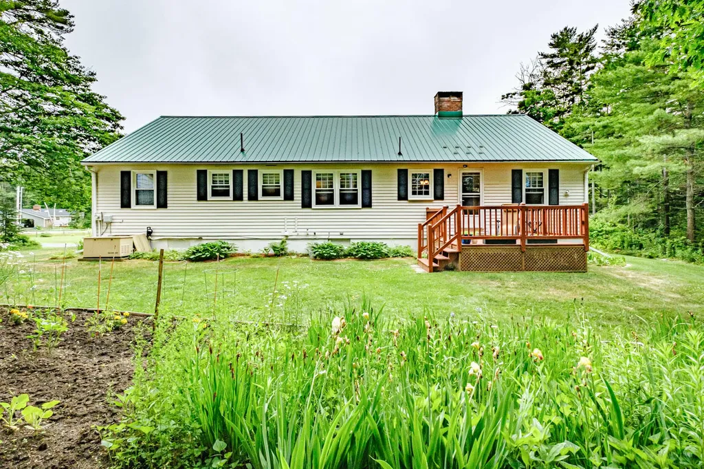 185 Flying Point Road Freeport ME 04032