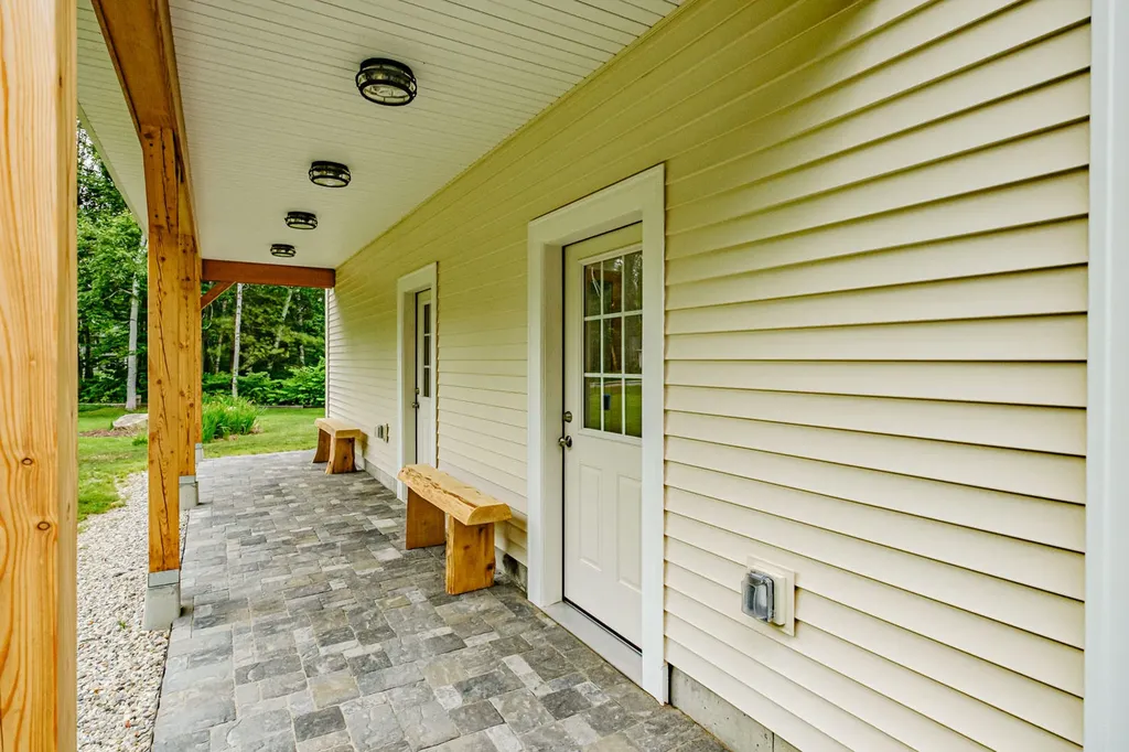 185 Flying Point Road Freeport ME 04032