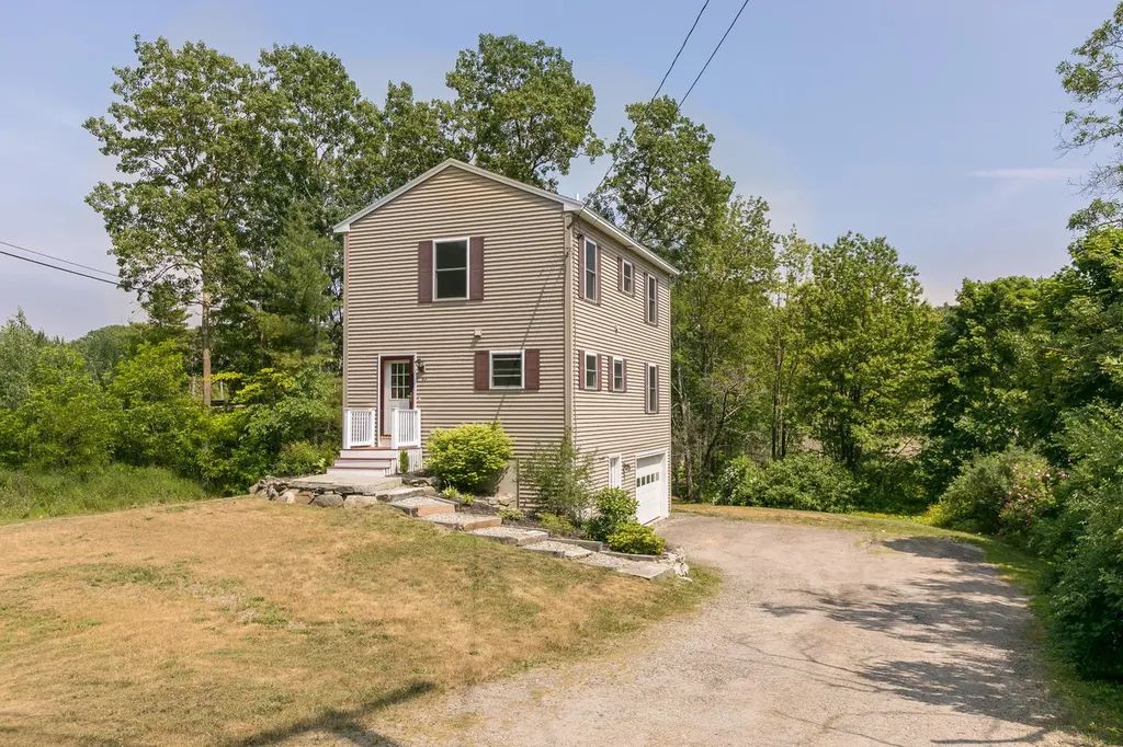 163 Middle Road Cumberland ME 04021