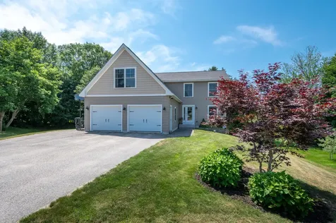 60 Longbow Court Auburn ME 04210