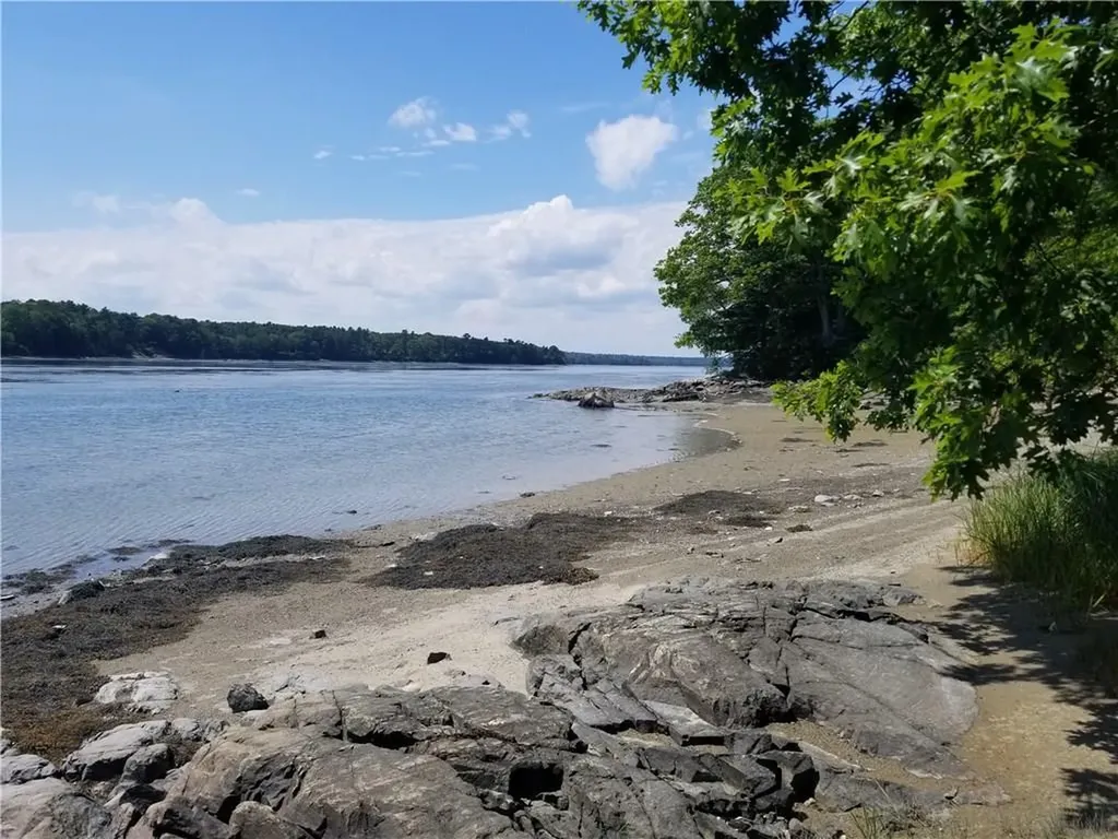 11 Mariners Reach Sullivan ME 04664