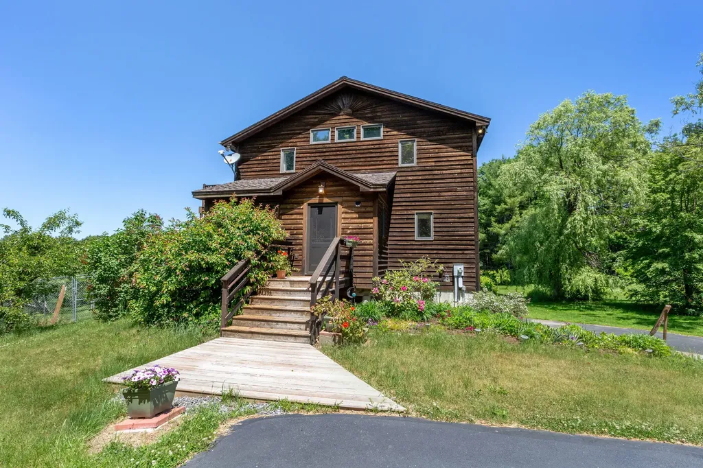 430 Brunswick Road Richmond ME 04357