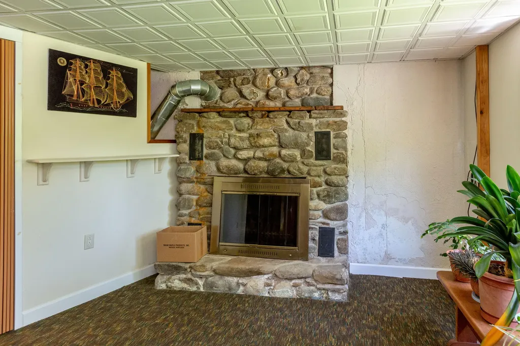 430 Brunswick Road Richmond ME 04357