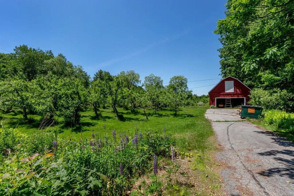430 Brunswick Road Richmond ME 04357
