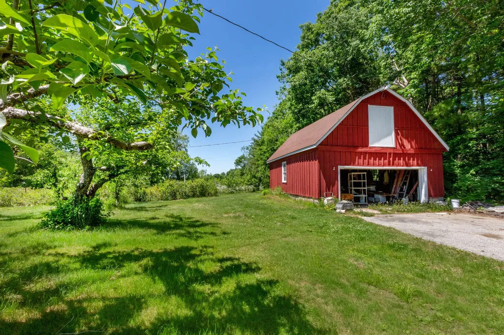 430 Brunswick Road Richmond ME 04357