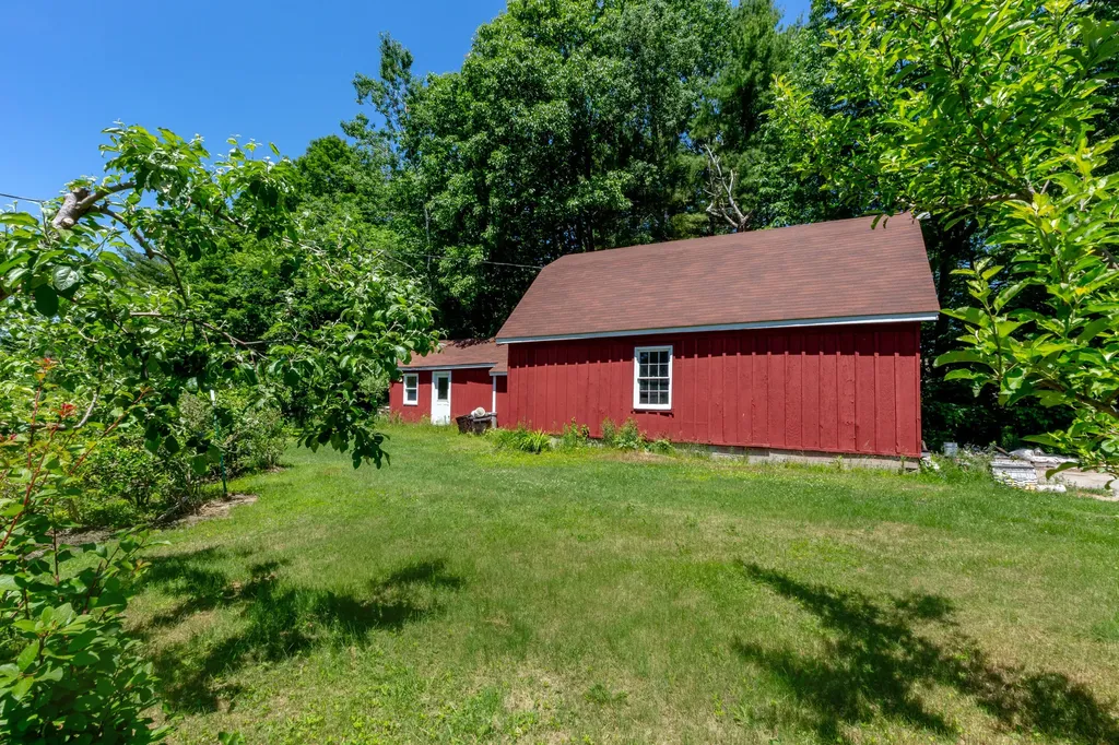 430 Brunswick Road Richmond ME 04357
