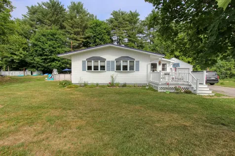 22 Robert Avenue Lewiston ME 04240