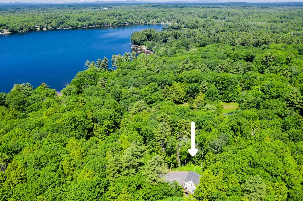 54 Lantern Lane Windham ME 04062