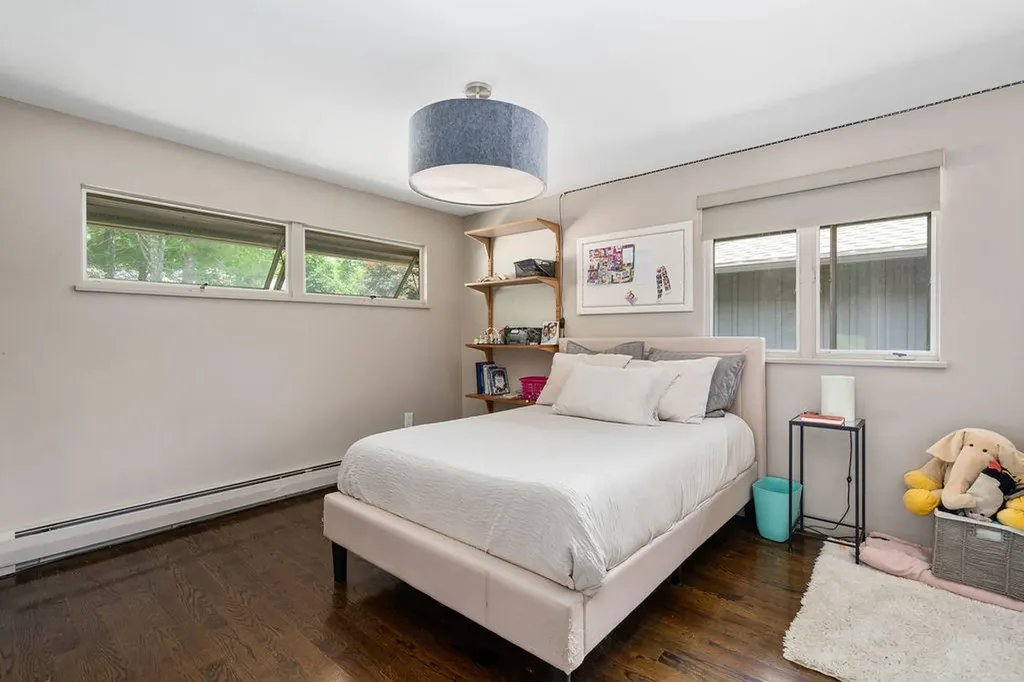 6 Kimberly Lane Falmouth ME 04105