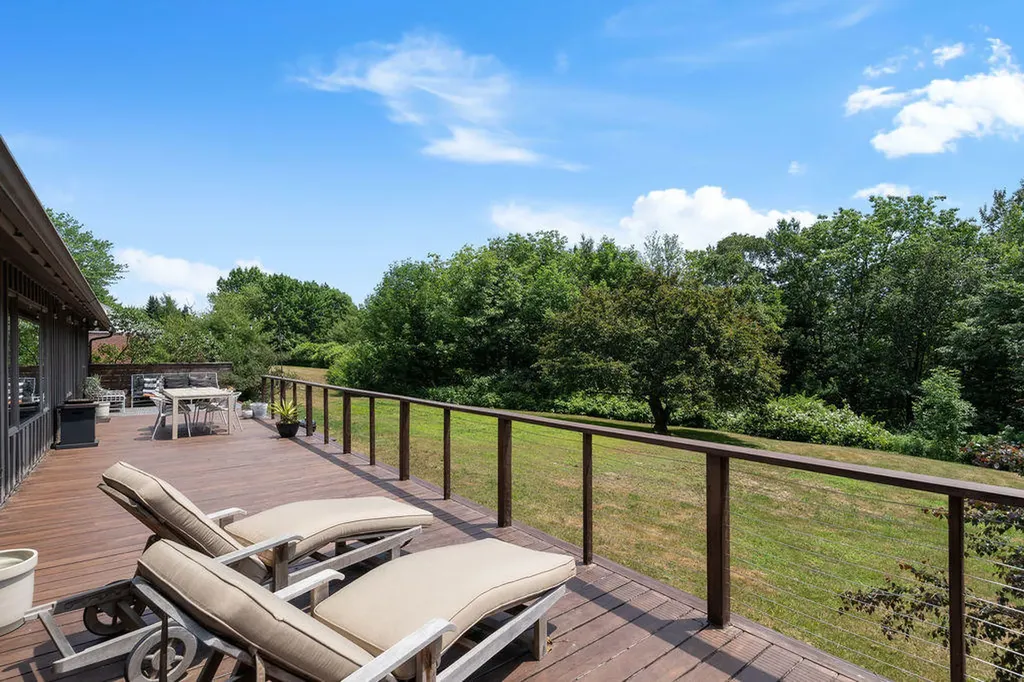 6 Kimberly Lane Falmouth ME 04105