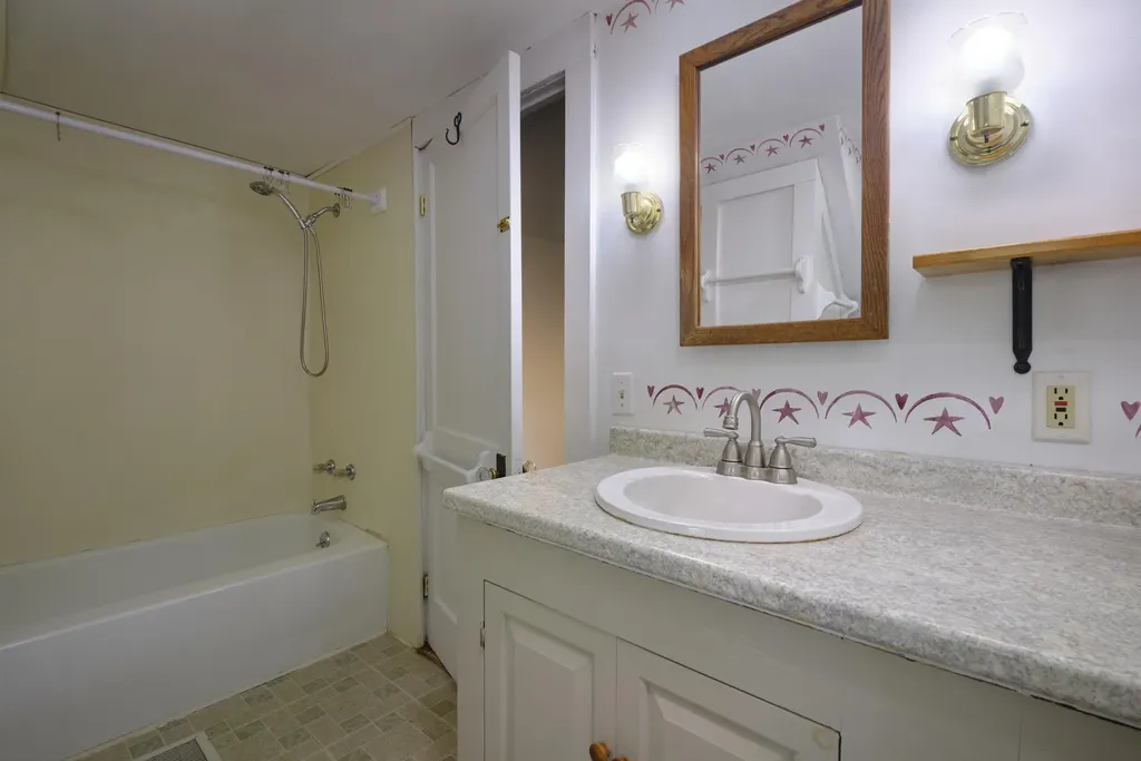 1 Herrick Road Camden ME 04843