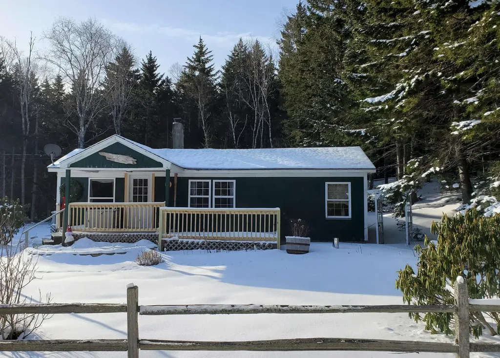 17 East Side Road Deer Isle ME 04627